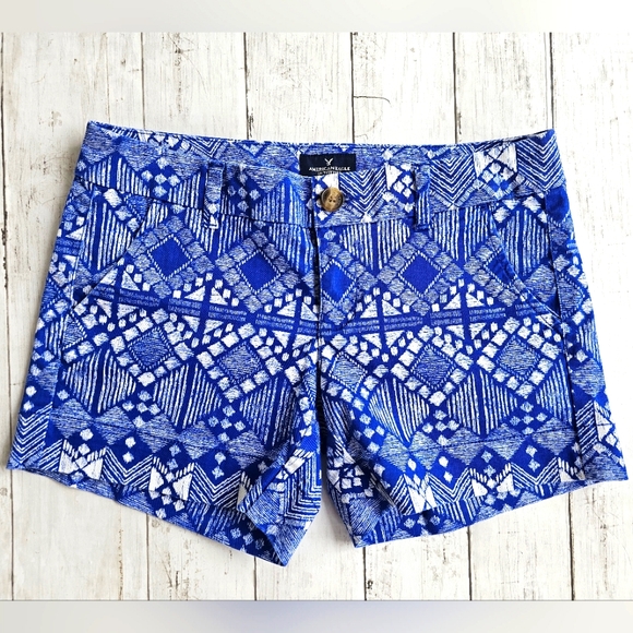 American Eagle Outfitters Pants - New American Eagle Blue & White Aztec Tribal Western Shorts Pockets & Belt Loops